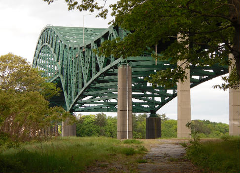 The is a cantilevered through arch bridge that crosses the Piscataqua River, connecting Portsmouth, New Hampshire with Kittery, Maine