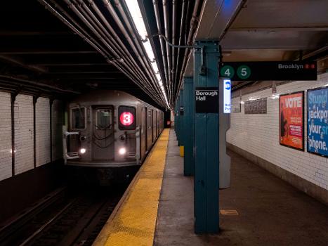 An R62 3 train arriving at the northbound platform of the IRT Broadway-Seventh Avenue Line's Borough Hall station