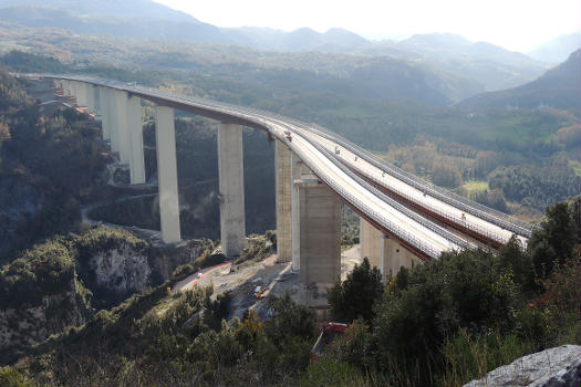 Italia-Talbrücke