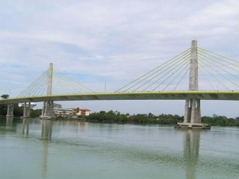 Pont sur le Sungai Muar