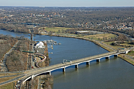 John Phillip Sousa Bridge : Looking North