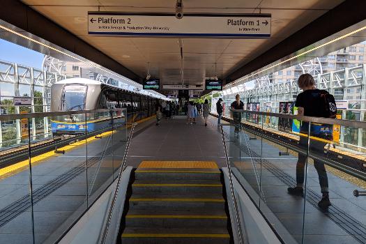 Platform level at Joyce–Collingwood station. June 2019.