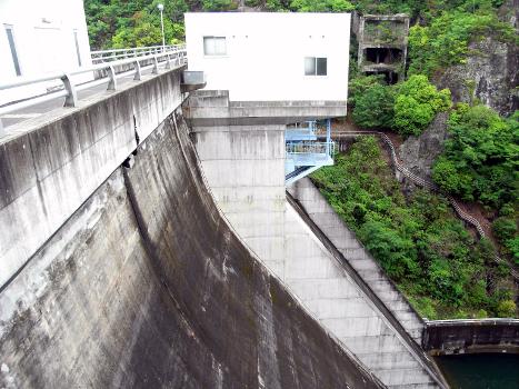 Kamogawa Dam (Kamogawa river, Hyogo Pref., Japan)