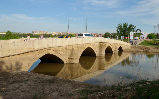 Kanuni Bridge over Tuna (Tundzha) in Edirne, Turkey