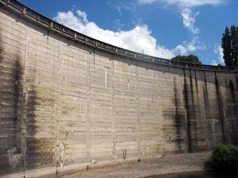 Karāpiro Dam