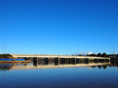 Kings Avenue Bridge