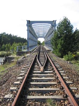 seit 2010 unter Denkmalschutz stehende Klinkerhafenbrücke, Blick nach Westen, Aufnahme aus dem Jahr 2004
