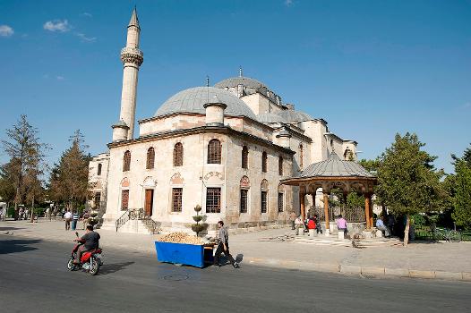 Selimiye Mosque:A view from the southwest. Note the ablutions fountain. The mosque had been commissioned in 1558 by Selim II while he was still a şehzade (prince). Although the mosque was constructed while Mimar Sinan held the post of chief architect, the building is not listed in any of his autobiographies. In Konya Sinan only lists the renovation of a hospice. The construction was completed in 1570 after Selim became the sultan. Later it was repaired three times; in 1685, 1816 and 1914.