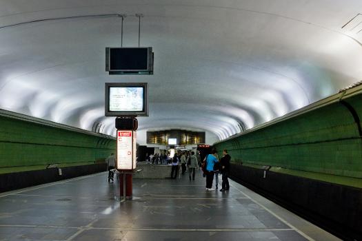 Metrobahnhof Kupalaŭskaja
