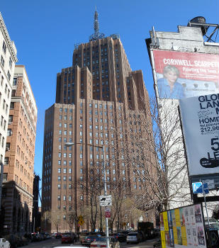 Looking east along Beach Street and across Avenue of Americas at 32 A/A on a sunny afternoon. NYCLPC designation 1991. Guidebook map 2; . ZIP 10013.