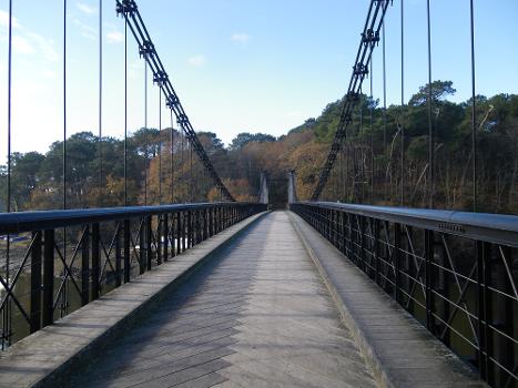 Le Bono Suspension Bridge