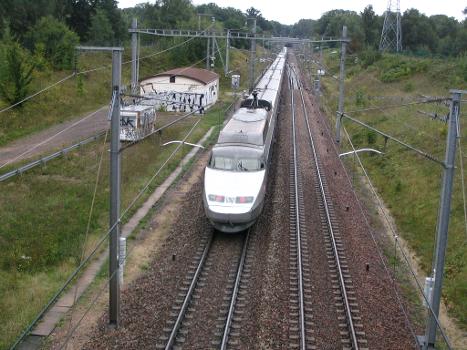 A TGV going to Paris, on LGV Interconnexion Est, in Limeil-Brévannes, Val-de-Marne, France