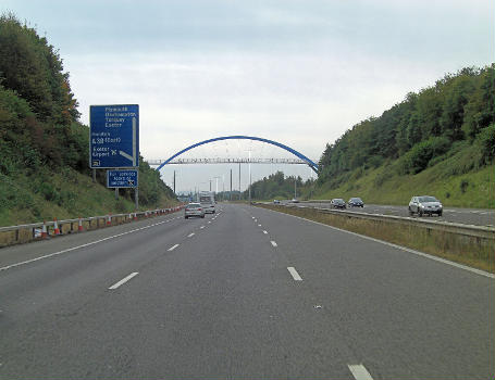 M5 crossed by the spectacular Redhayes Bridge 