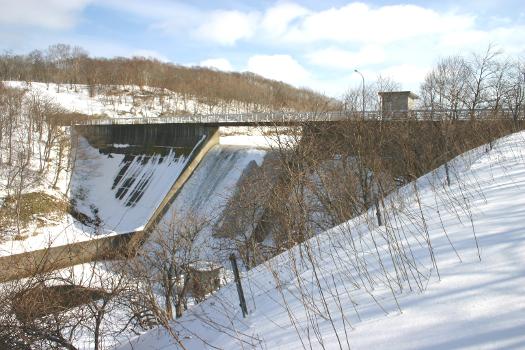 Makinouchi Dam