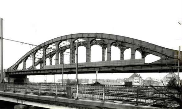 Pont ferroviaire sur le Leuvensesteenweg