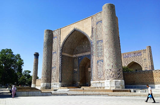 Bibi-Khanym Mosque