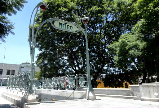 Bellas Artes Metro Station (Línea 2)