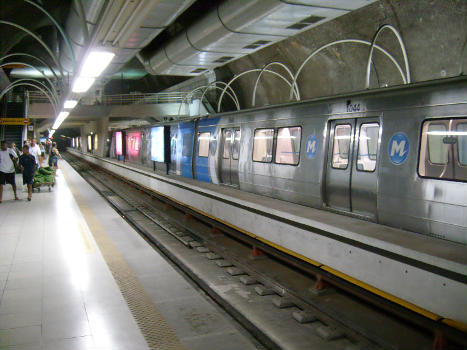 Station de métro Cantagalo