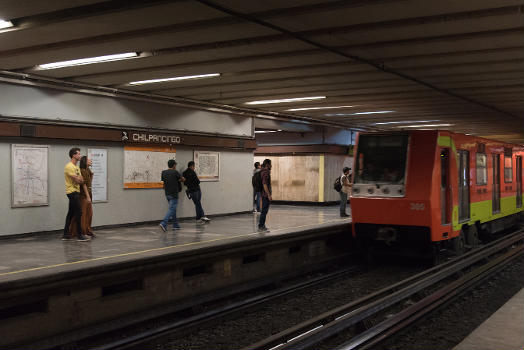 Platform of Metro Chilpancingo, September 2018