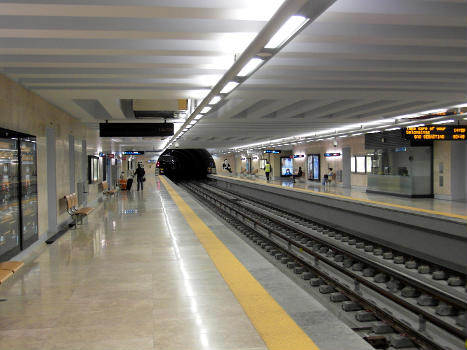 U-Bahnhof Aeroporto der Metro Lissabon, Lissabon, Portugal
