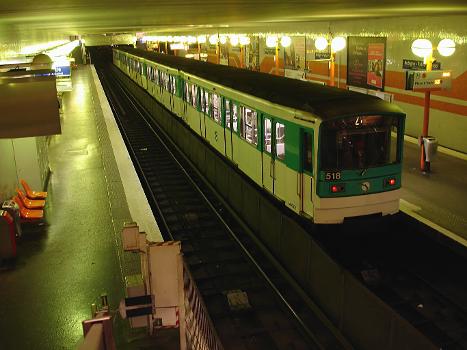 Linie 5 der Pariser Métro – Metrobahnhof Bobigny-Pablo Picasso