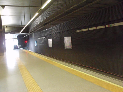 Station de métro Rosas