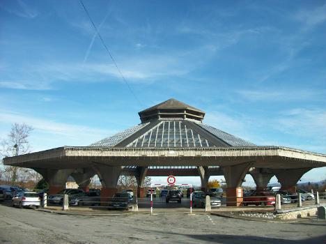 Montréjeau Market Hall