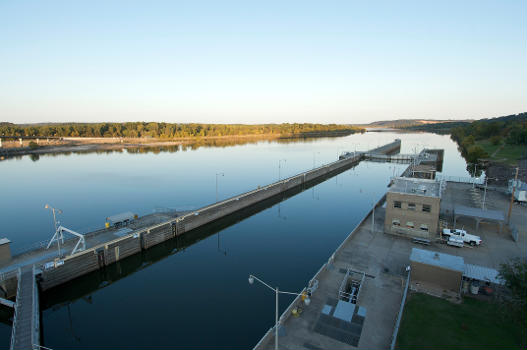 Murray Lock and Dam