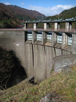 Nakanojō Dam.