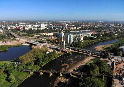 Aerial view of Neue Magdeburger Strombrückenzug, Anna-Ebert-Brücke, Eisenbahnbrücke Alte Elbe, facing North-West