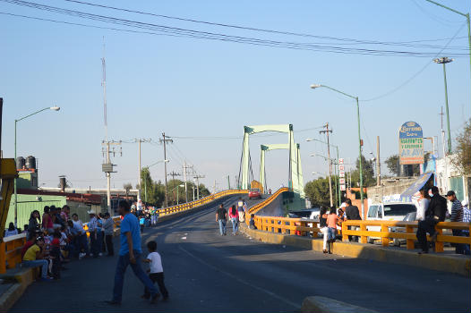 Bridge over Calzada Ignacio Zaragoza in Santa Marta Acatitla, Iztapalapa, Mexico City