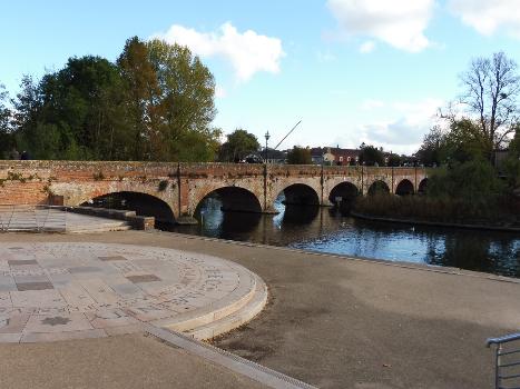 Tramway Bridge (Stratford-upon-Avon) : 1823 von John Rastrick erbaut, heute als Fußgängerbrücke genutzt