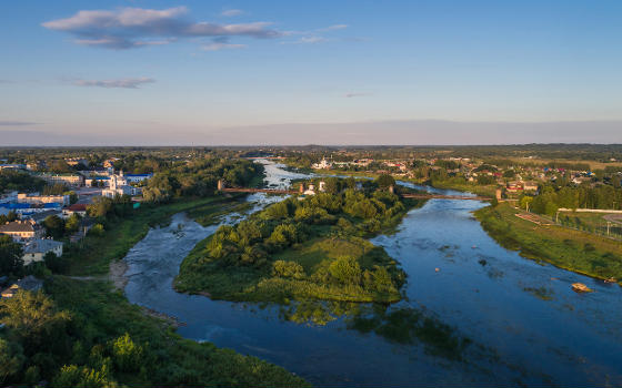 Pont en chaînes d'Ostrov