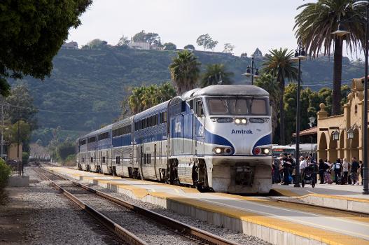 A train at Santa Barbara in February 2011