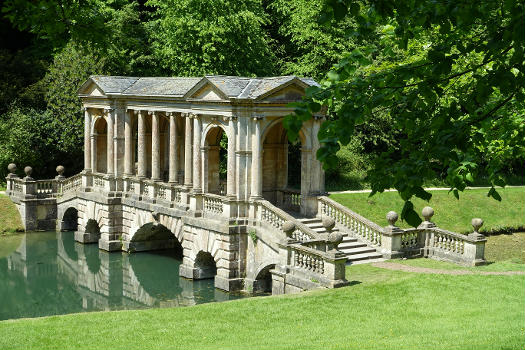 Palladian Bridge, Prior Park - Bath, England.