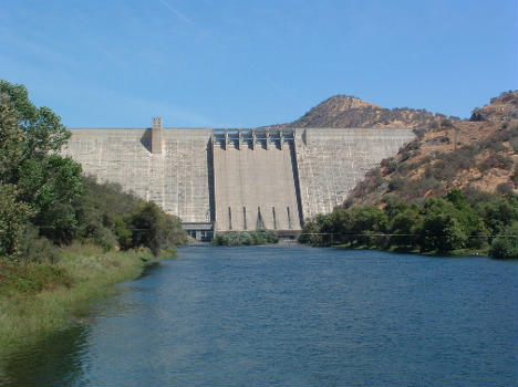 Pine Flat Dam