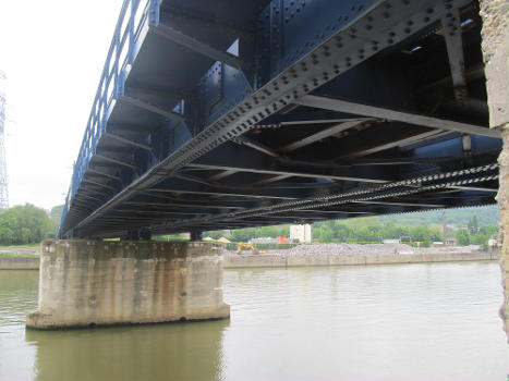 Val-Saint-Lambert Railway Bridge