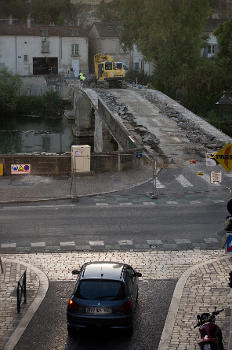 Poitiers démolition du tablier et des parapets du Pont-Joubert 26 septembre 2018