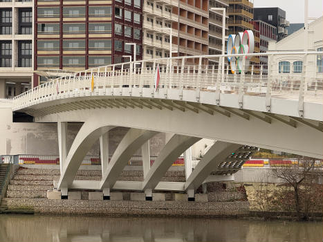 Pont Louafi Bouguera, L'Île-Saint-Denis.