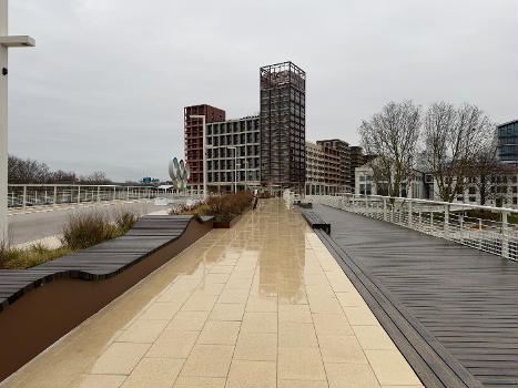 Pont Louafi Bouguera, L'Île-Saint-Denis.