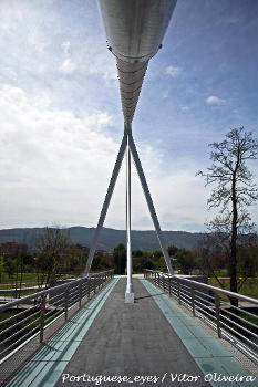 Geh- und Radwegbrücke Chaves