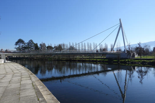 Ponte Pedonal do Parque das Margens do Tâmega Chaves Portugal.