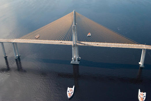 Pont sur le Rio Negro