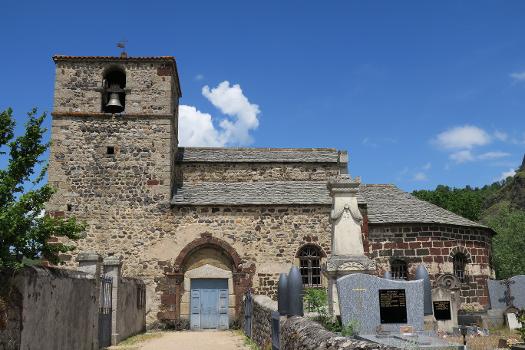 Prades (Haute-Loire, France). Church Saint Andrew. South facade et portail sud.