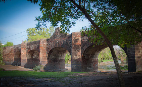 Puente de la Historia