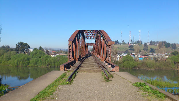 Nueva Imperial Railway Bridge