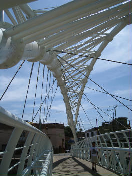 Puente Peatonal Cruz de Cantera