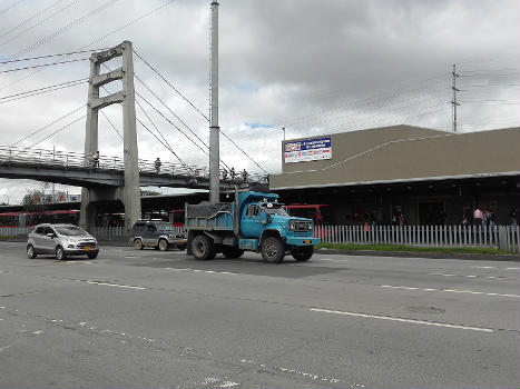 Puente peatonal Portal Norte