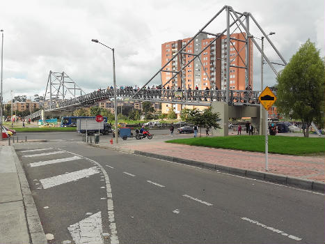 Puente cicloruta Avenida Boyacá