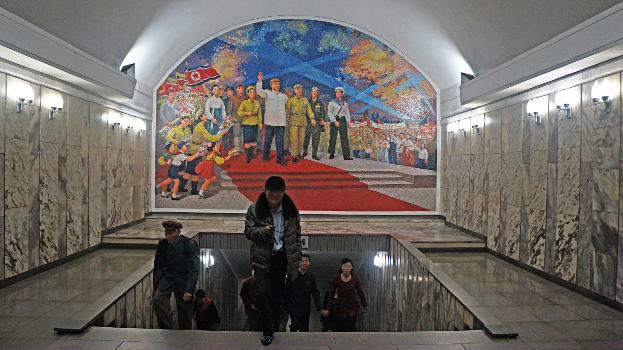 Metrobahnhof Chŏnsŭng